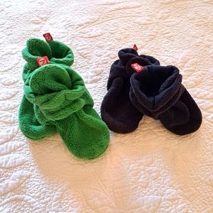 Zutano Best booties ever! 2 sizes for growing babies